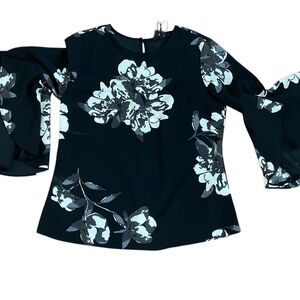 Vintage FLORAL BLACK & WHITE TOP W/FLOUNCED SLEEVES by DIANE GILMAN- Sz S